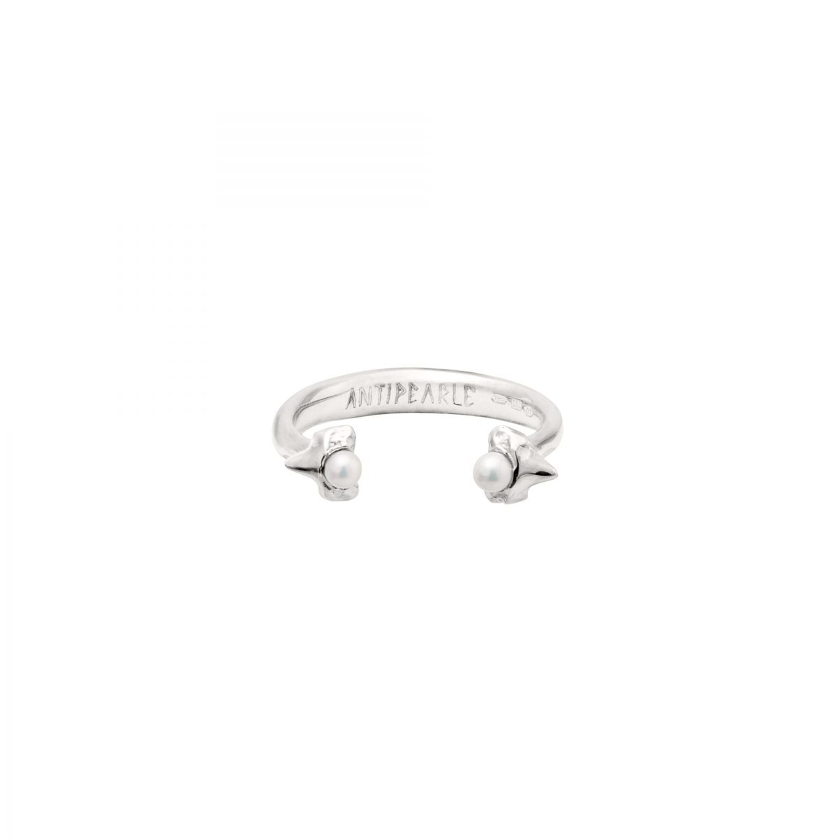 Antipearle Petite A Double Tooth Ring Silver